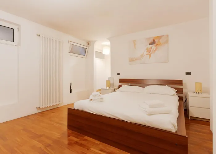Apartment Guesthost - On Two Levels Milan