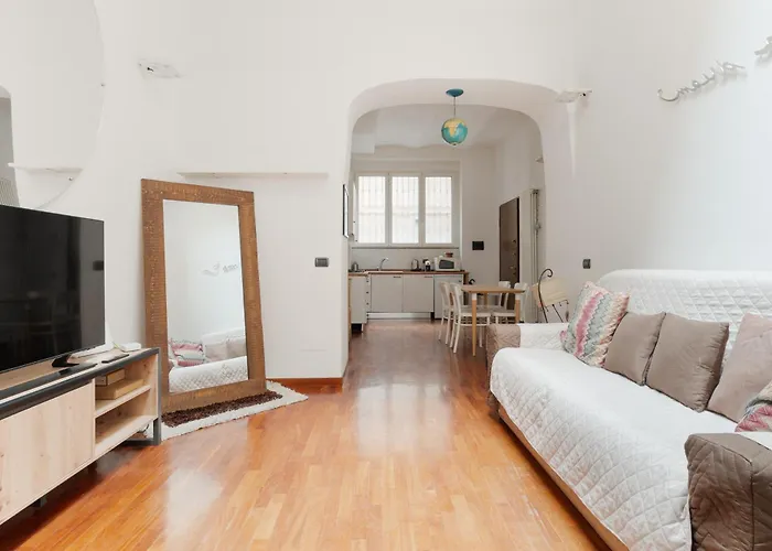 Apartment Guesthost - On Two Levels