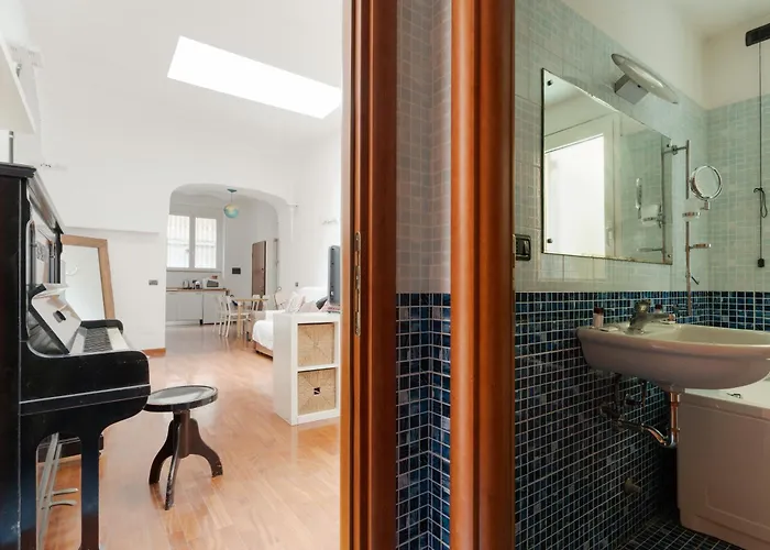 Apartment Guesthost - On Two Levels